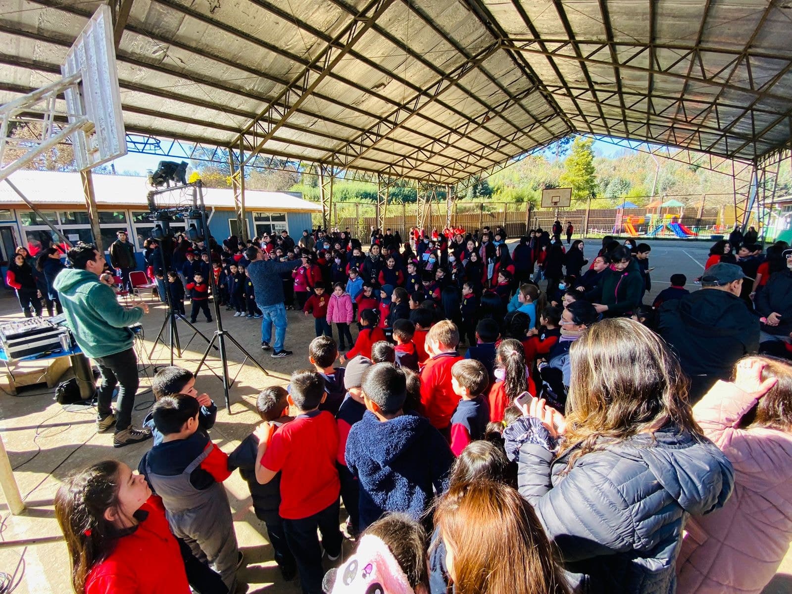 CELEBRACIÓN “DIA DEL NIÑO” EN ESC. “E. FERRARI”, EN  PURÉN