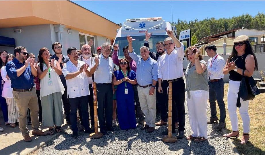 PURÉN RECIBIÓ NUEVA AMBULANCIA GRACIAS A FONDOS PARA LA RECONSTRUCCIÓN