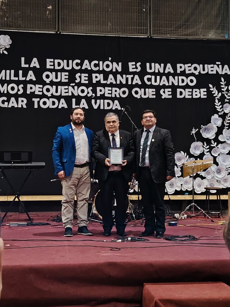 DIPUTADO SAFFIRIO  PRESENTE EN EL «DÍA DEL PROFESOR»,  EN PURÉN